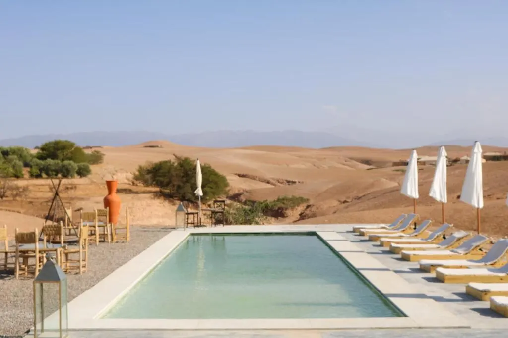Piscine dans le désert - les bonnes adresses aux Maroc