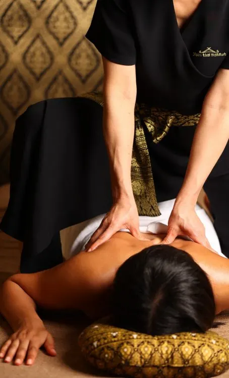1h de massage thai traditionnel sans huile