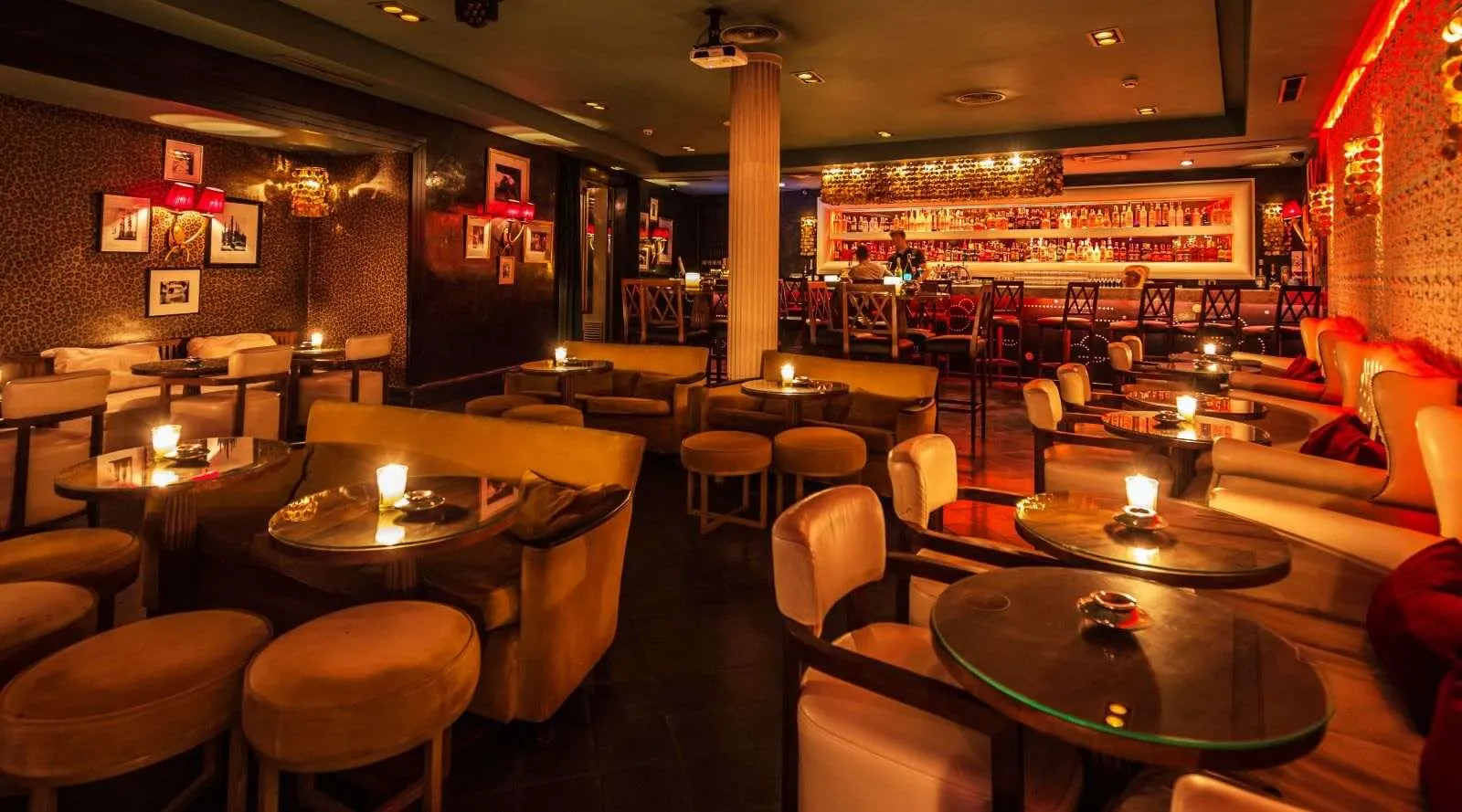 Le Bar Live